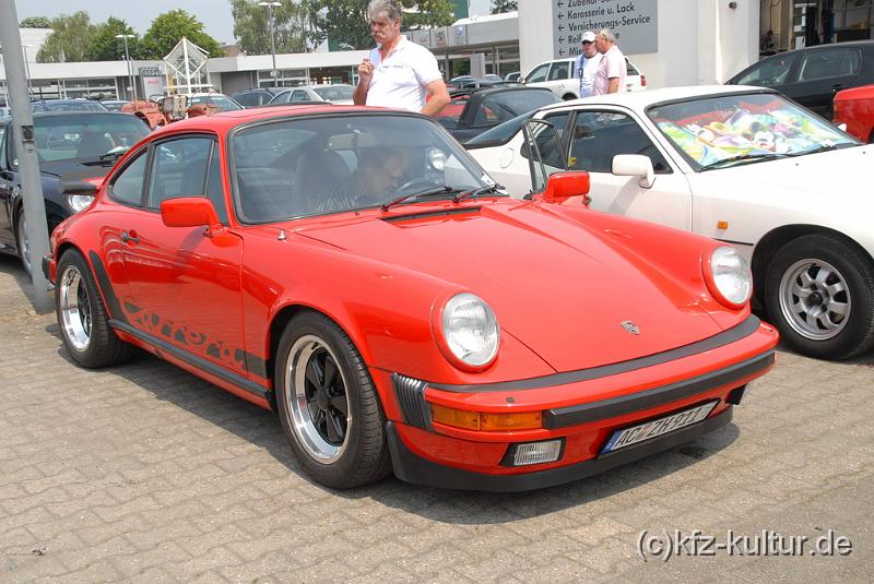 Porsche Zentrum Aachen 8784.JPG